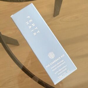 5/25✨the comeback kid damage repair hair treatment Fenty